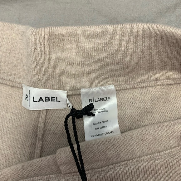 R Label Lounge Jogger in Heather Oatmeal Size M - Picture 5 of 6